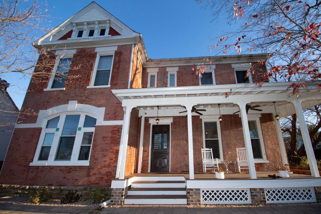 Quiet, Gated Oasis Near Downtown Lexington Apartment Exterior photo