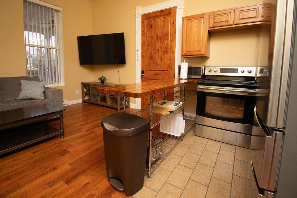 Quiet, Gated Oasis Near Downtown Lexington Apartment Exterior photo