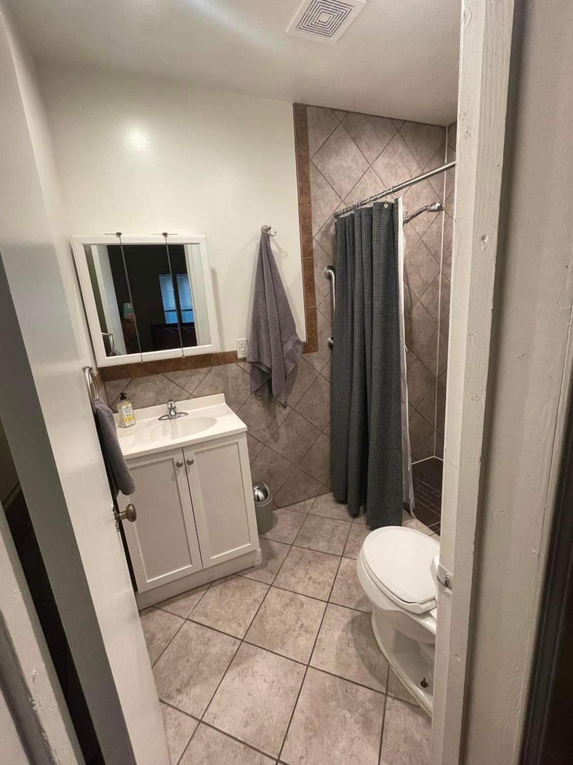 Quiet, Gated Oasis Near Downtown Lexington Apartment Exterior photo