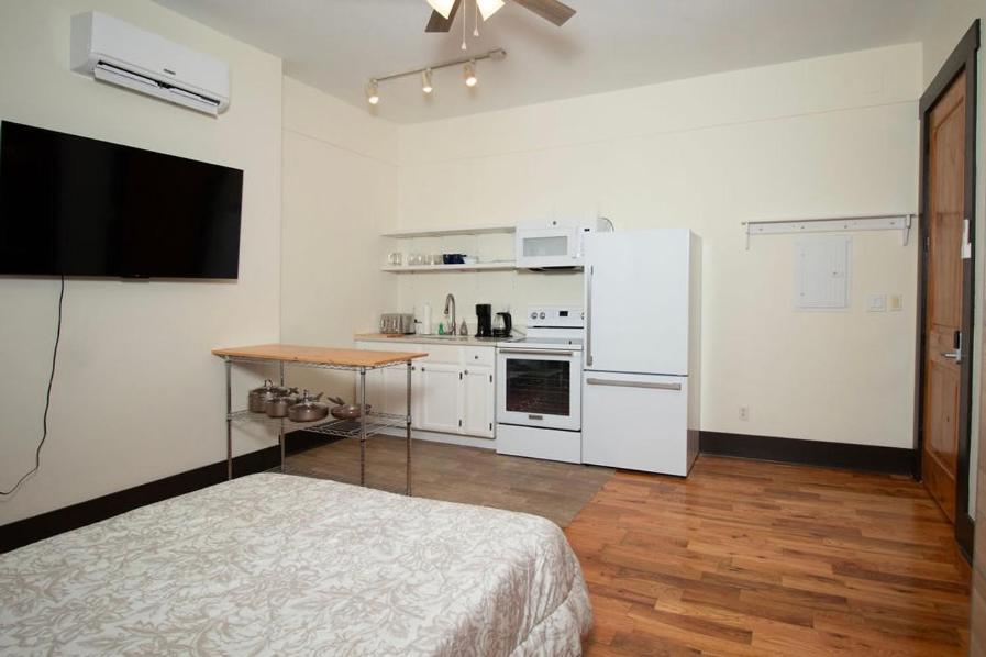 Quiet, Gated Oasis Near Downtown Lexington Apartment Exterior photo